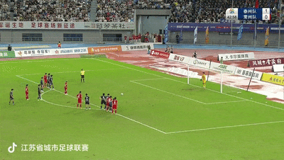 凭借前国脚黄紫昌一粒点球,常州队1:1踢平泰州队